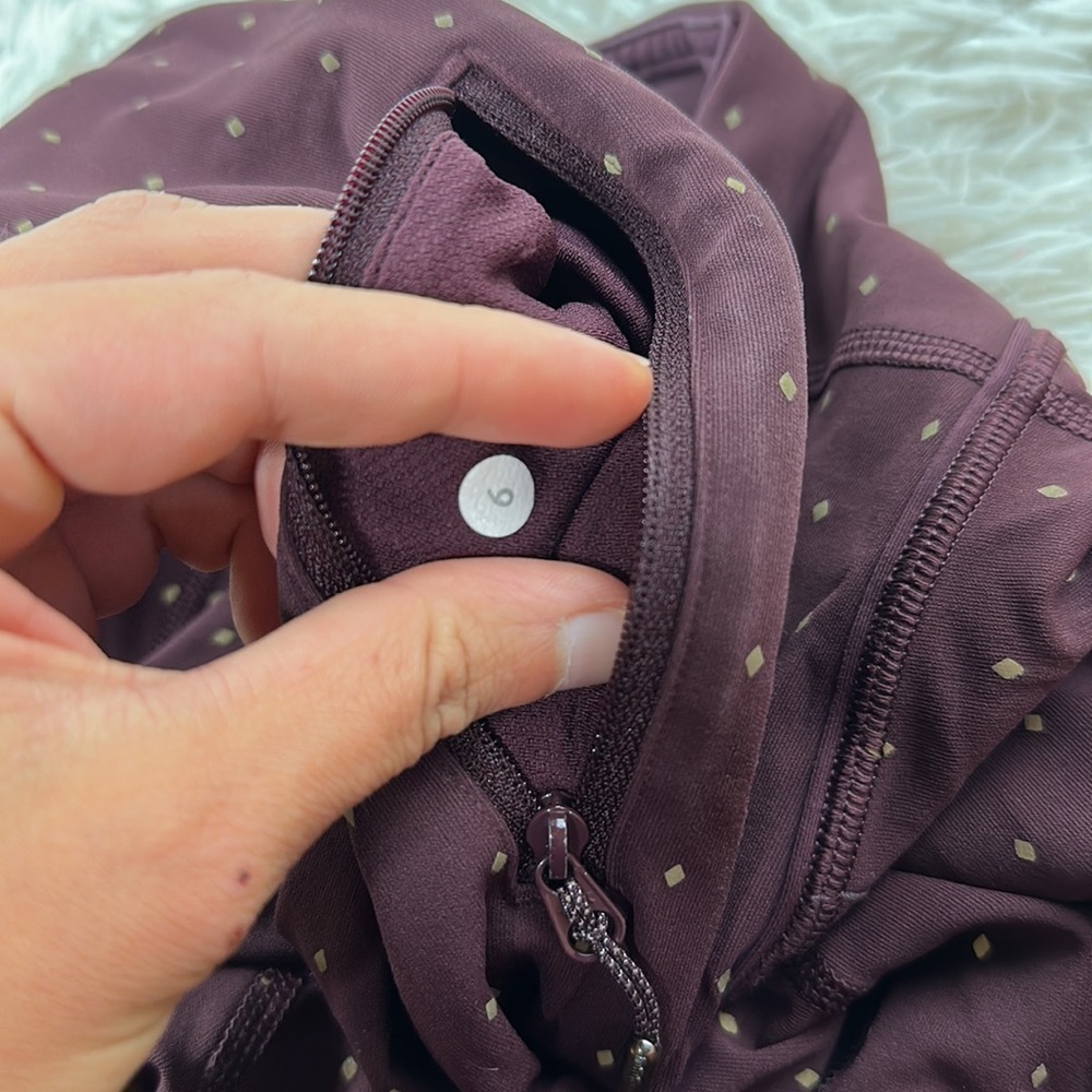 Lululemon Pace Rival Reflective Crops - Picture 10 of 10